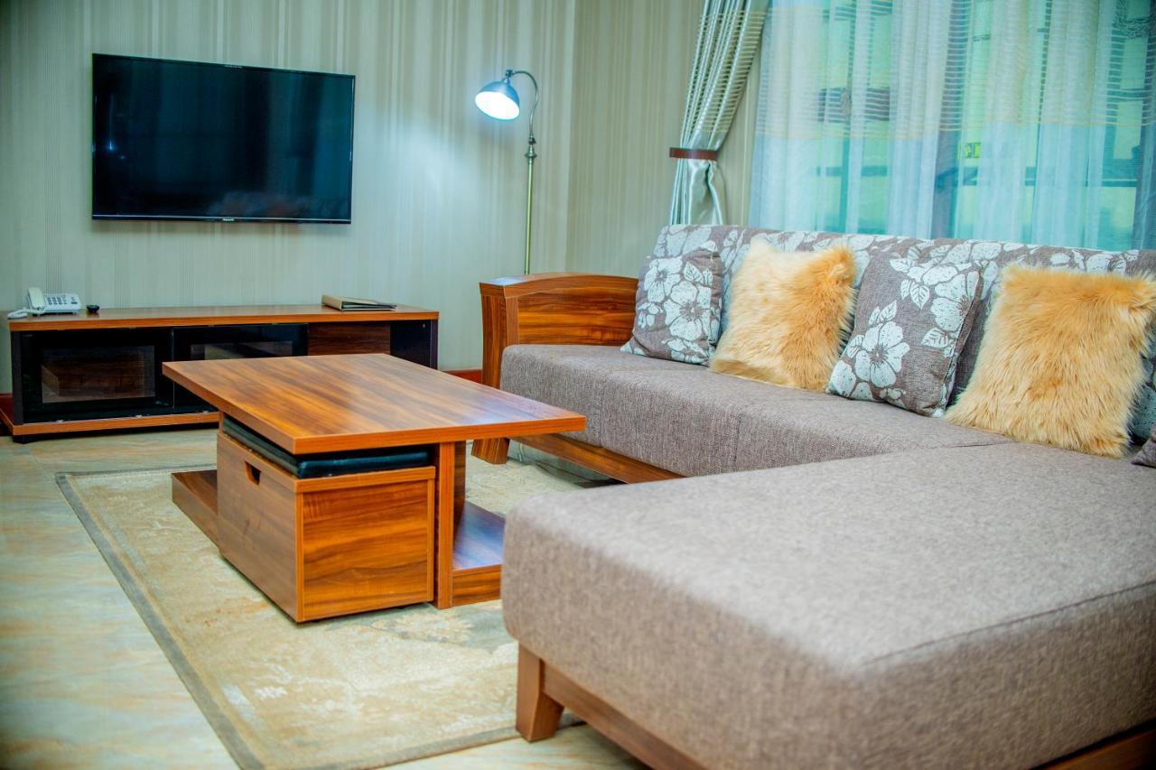 Hera Hotel Kampala Exterior photo