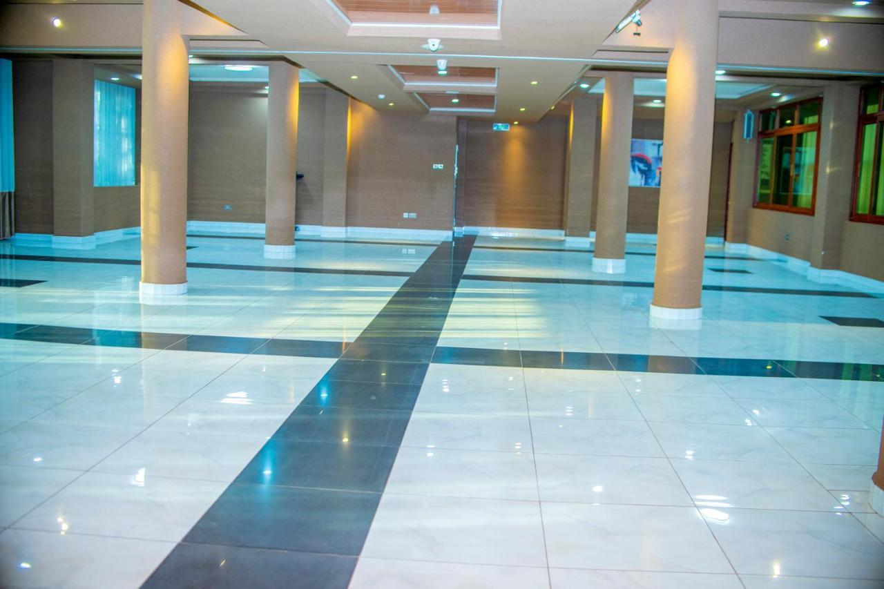 Hera Hotel Kampala Exterior photo